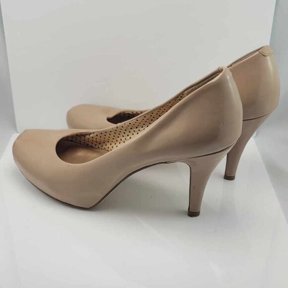 Madden Girl Nude colour heels in patten leather. GUC - Picture 3 of 8